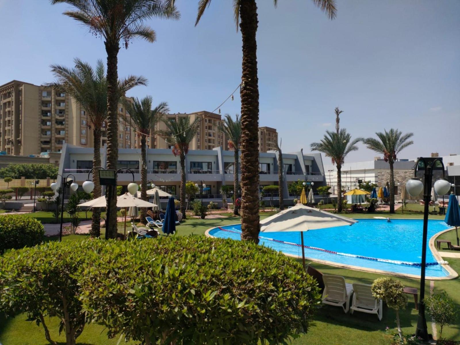 Jewel Sport City And Aqua Park Cairo Exterior photo The swimming pool at the resort