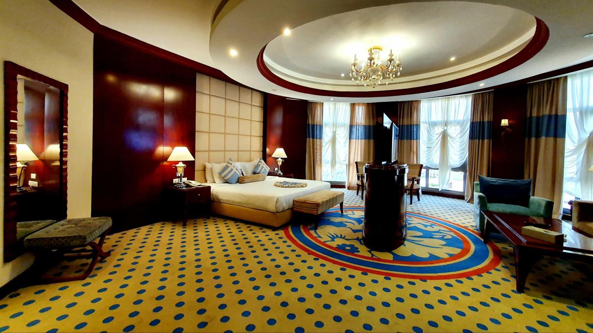 Jewel Sport City And Aqua Park Cairo Room photo A suite at the hotel